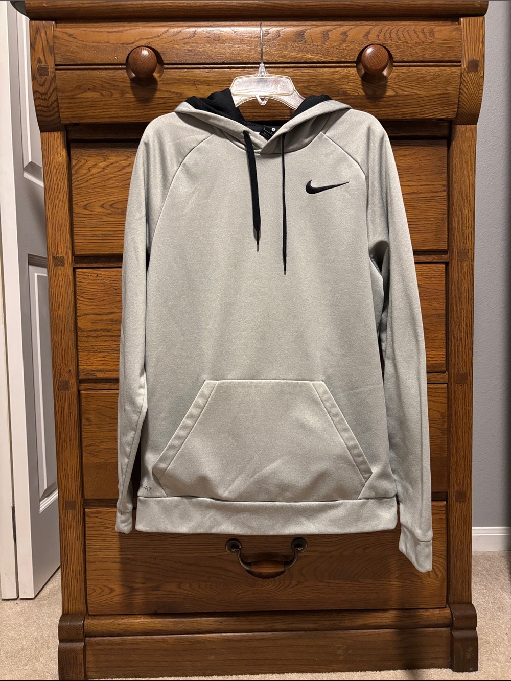 Nike Dri-Fit Pullover Hoodie with Black Accents Gray Men’s Size Small